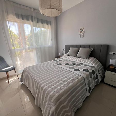 Bungalow En Punta Prima 2 Dormitorios Y Piscina Торрев'єха Екстер'єр фото